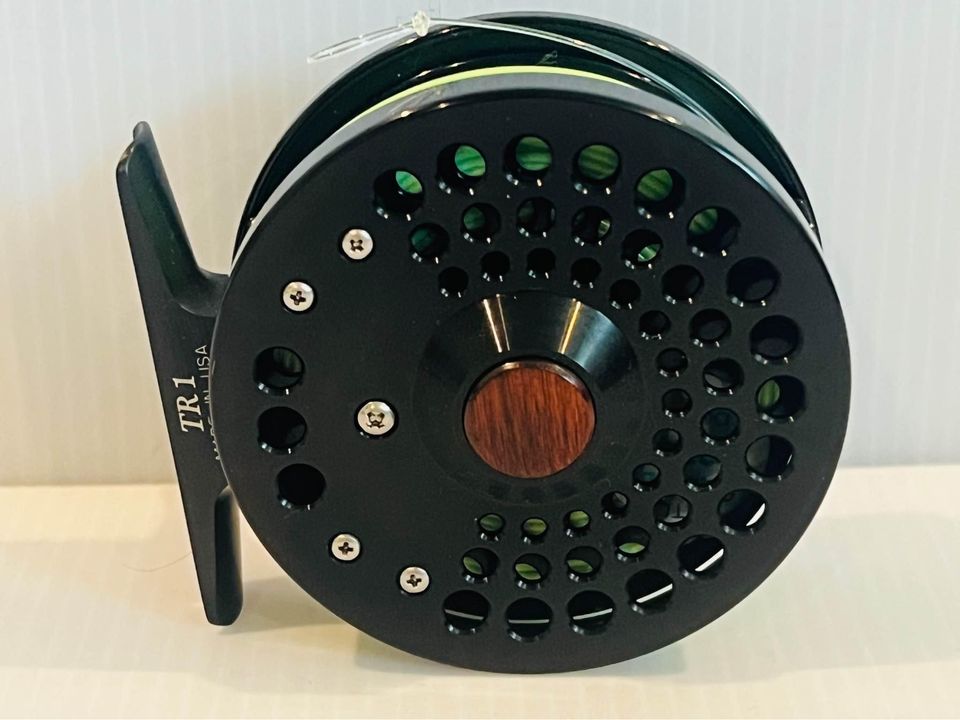 ABEL TR 1 Fly Fishing Reel (Black)